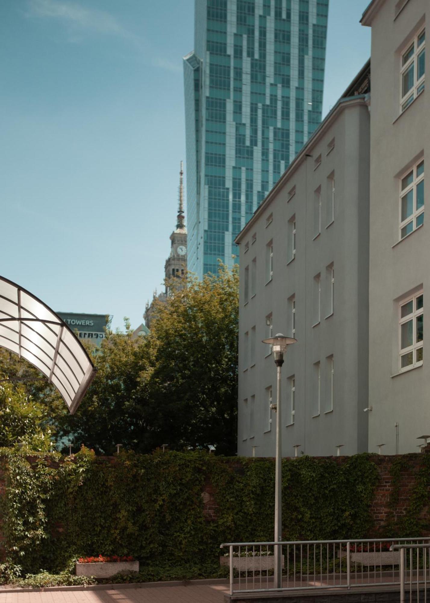Komfortowy W Scislym Centrum Warszawy Comfortable In The Very Center Of Apartament